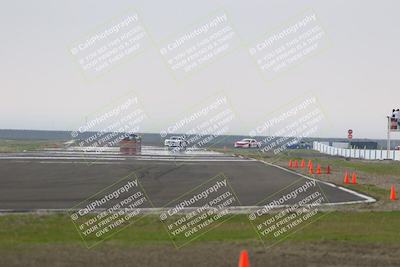 media/Jan-18-2026-CalClub SCCA (Sun) [[8bc6468723]]/Group 5 Race/Turn 1/